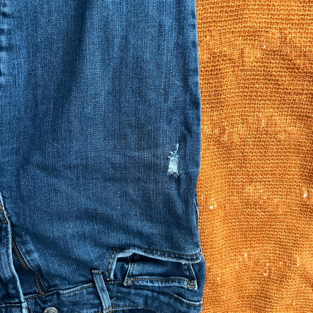 Levi’s ripped jeans - Picture 3 of 5